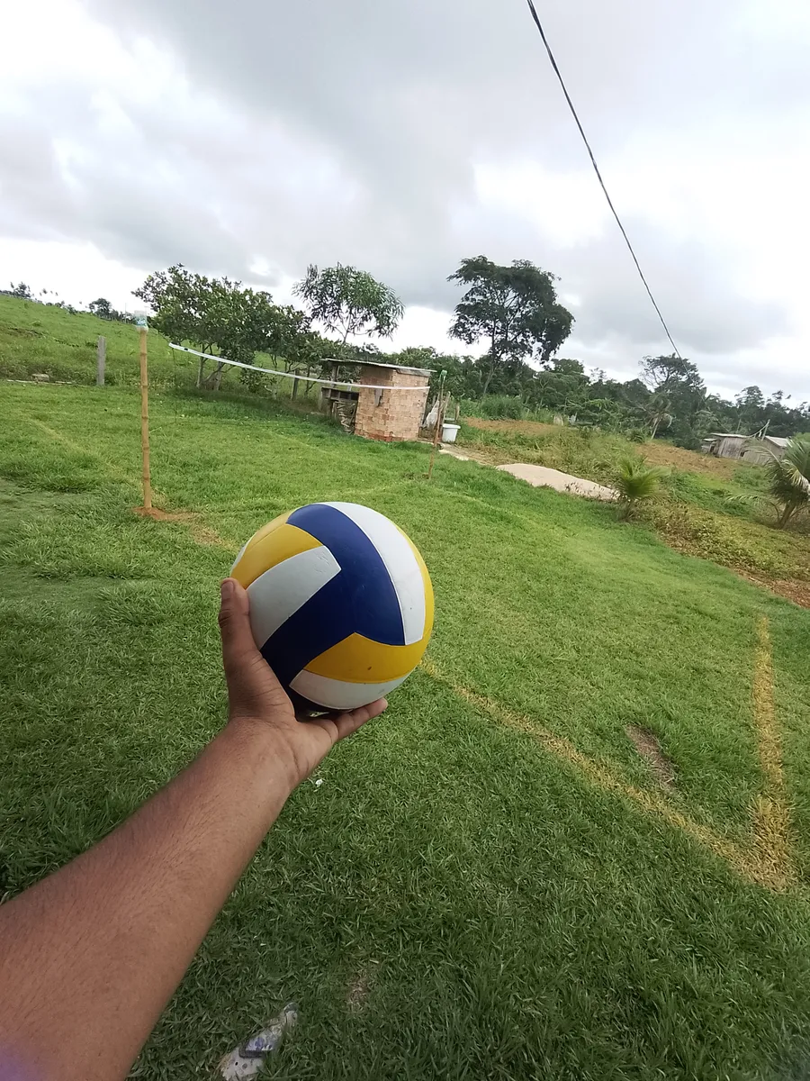 Vôlei no quintal